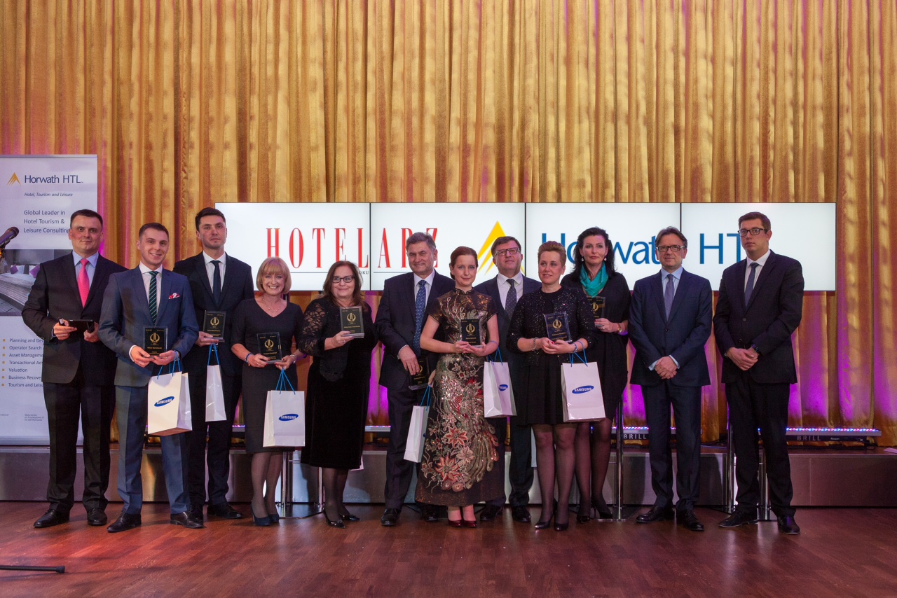Wszyscy_laureaci_konkursu_Hotelarz__Roku