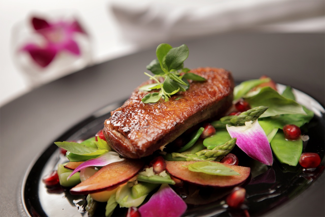 pier_kaczki_sous_vide__warzywa_zielone__wiee_liwki
