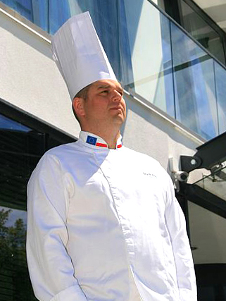 Zdrojowa_invest-Marine_Hotel_Ultra_Marine-Szef_Kuchni-Andrzej_Hynda_06.2013