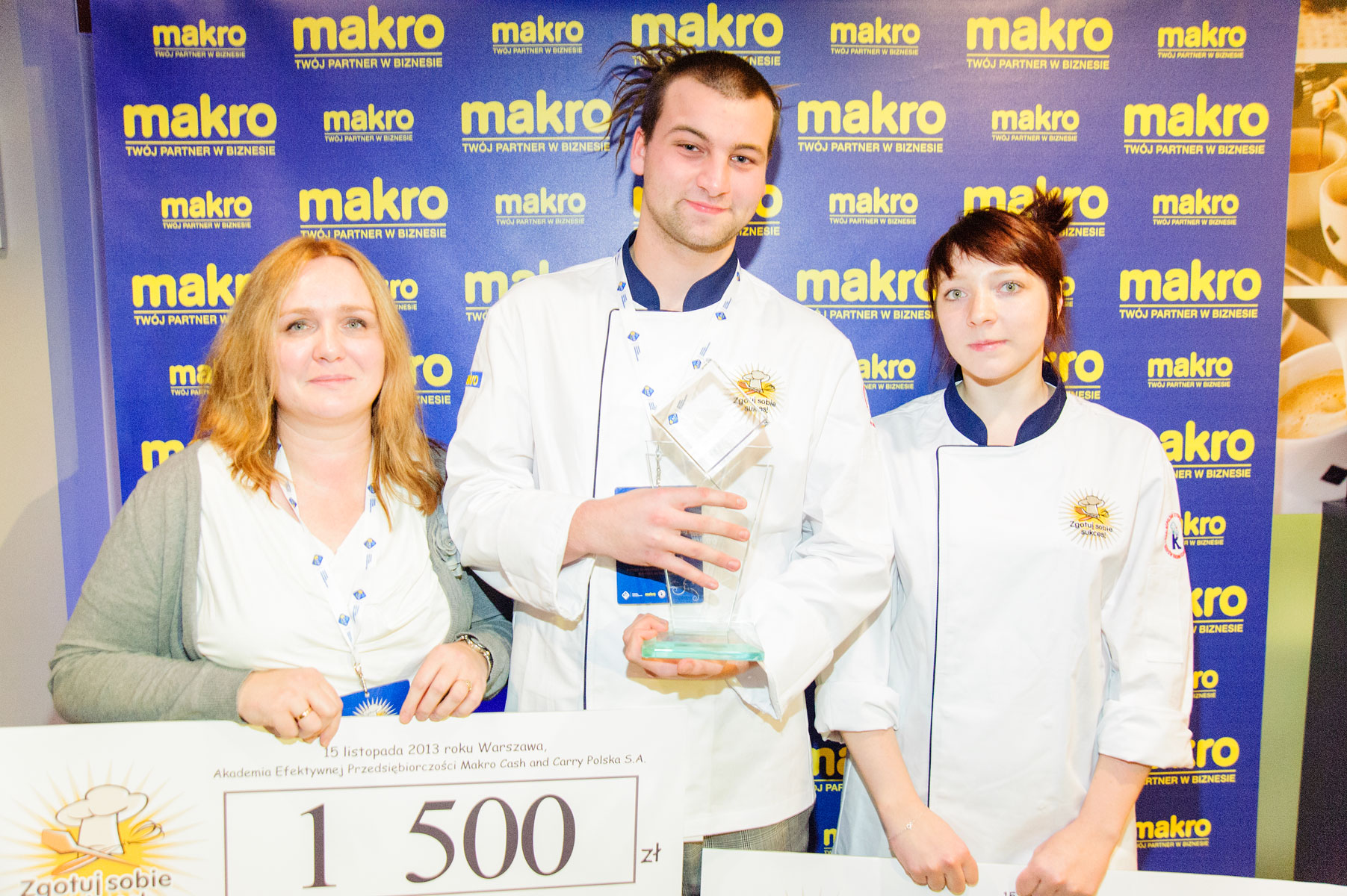 Laureaci_I_miejsca_z_nauczycielk_ZgotujSobieSukces