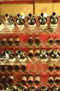 1069004_wine_bottles.jpg