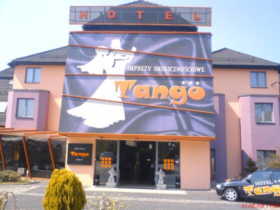 hotel_przod.jpg