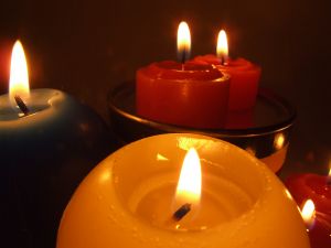 1208982_candle.jpg