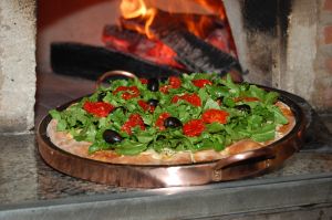 881300_pizza.jpg