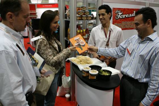 expocomidalatina003.jpg