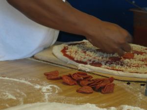 575552_pizza_making.jpg