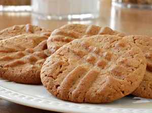 triple_peanut_butter_cookie.jpg